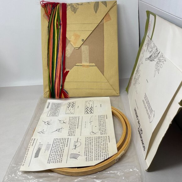 Sunset Stitchery Vintage 1980 Songbird of Orient Embroidery Kit Bluebird Azalea - Picture 13 of 16